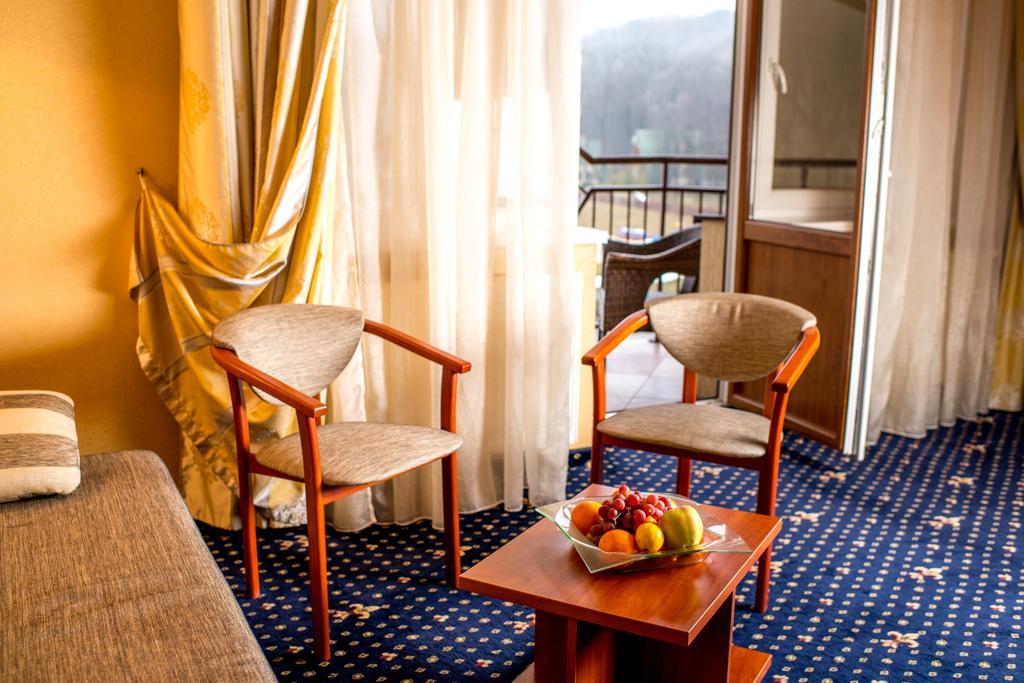 Buhta Vikingiv Hotel Vodniki ภายนอก รูปภาพ